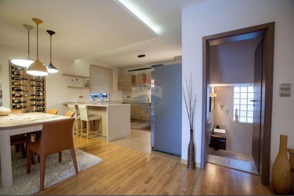 Casa in vendita 280 m² a nic, Çagllavicë Prishtinë!