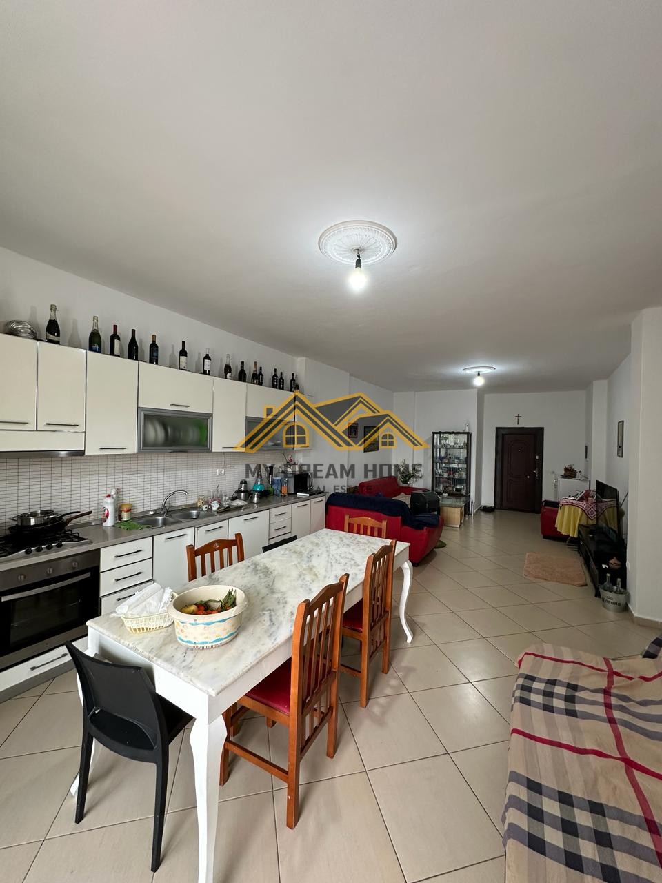 Appartement à vendre 2+1+ veranda près de la zone du marché industriel! | my dream home real estate - albanie