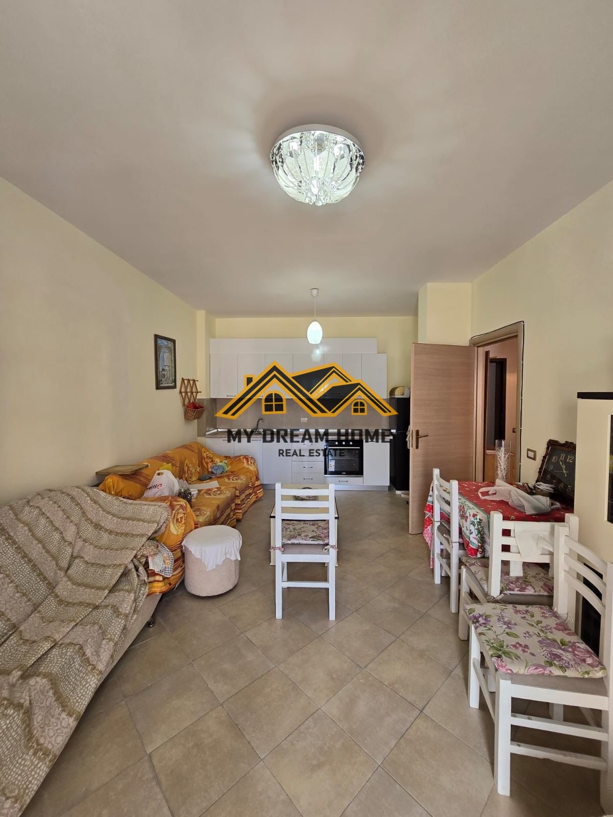 For rent: 1+1 apartment, first line with sea view! | my dream home real estate - albania