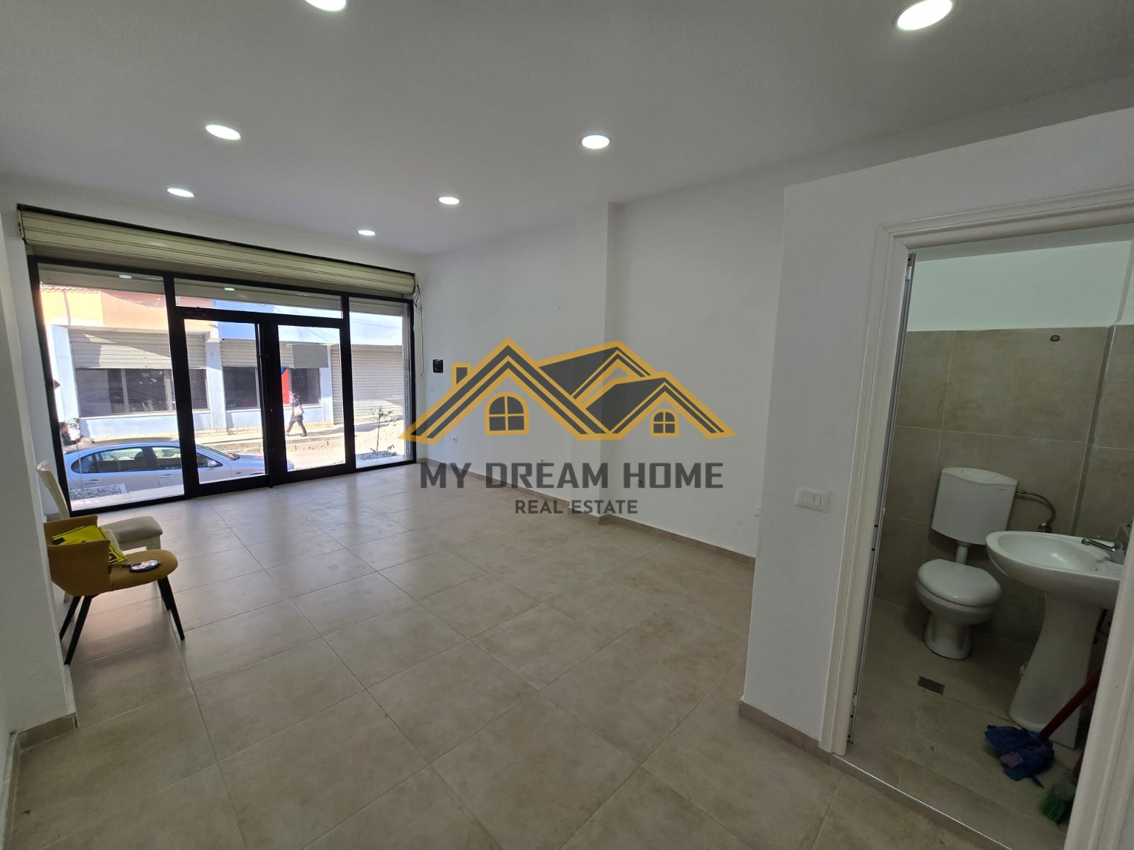 Location d'Un Magasin Près De L'école eftali koci | my dream home real estate - albanie