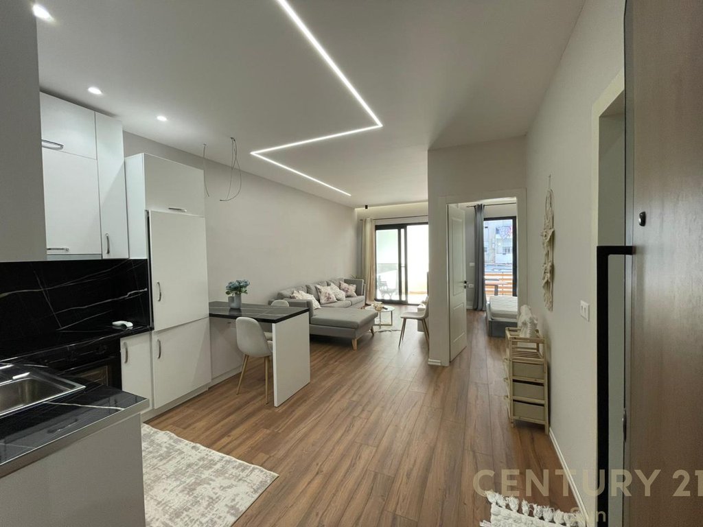 Wohnung 1+1 zur miete, vlore-brücken!