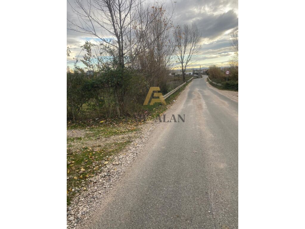 Terreno en venta en cerkeze!
