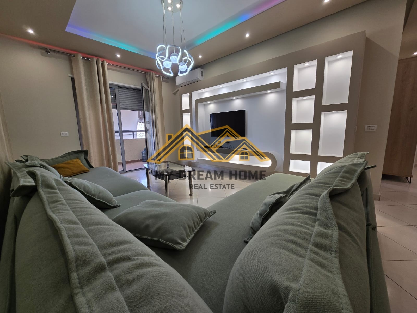 À louer appartement 2+1+ place de parking au centre | my dream home real estate - albanie