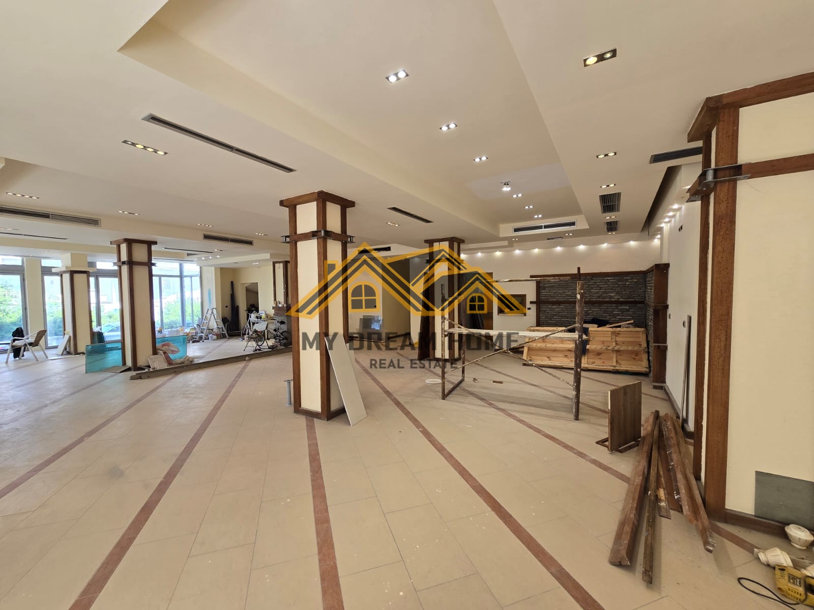 Shitet njesi biznesi , ne plazh, pran hotel palace! | my dream home real estate - albania