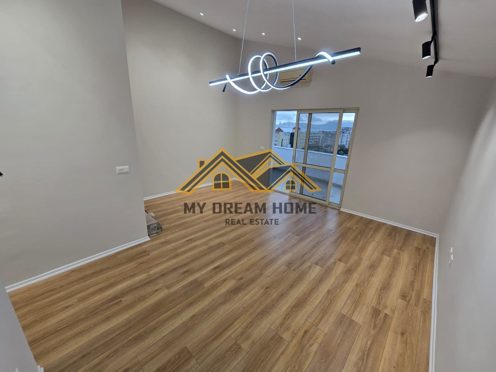 Appartement 1+1 à vendre près de l'hôtel adriatik avec vue sur la mer, Durrës | my dream home real estate - albanie