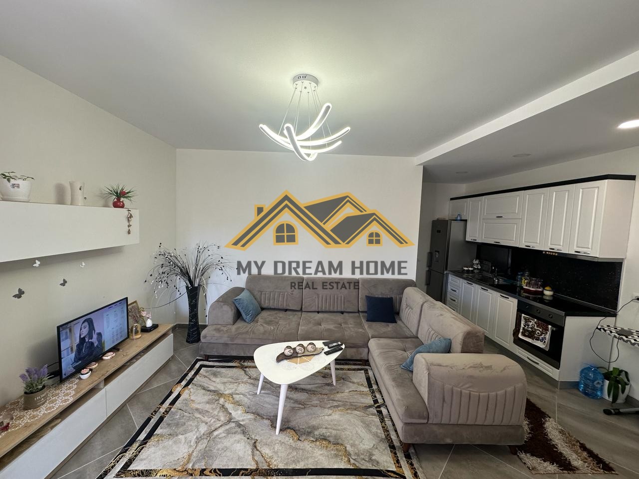 Jepet me qira 1+1 kati dyte i nje vile afer muzeumit pran noa durres! | my dream home real estate - albania