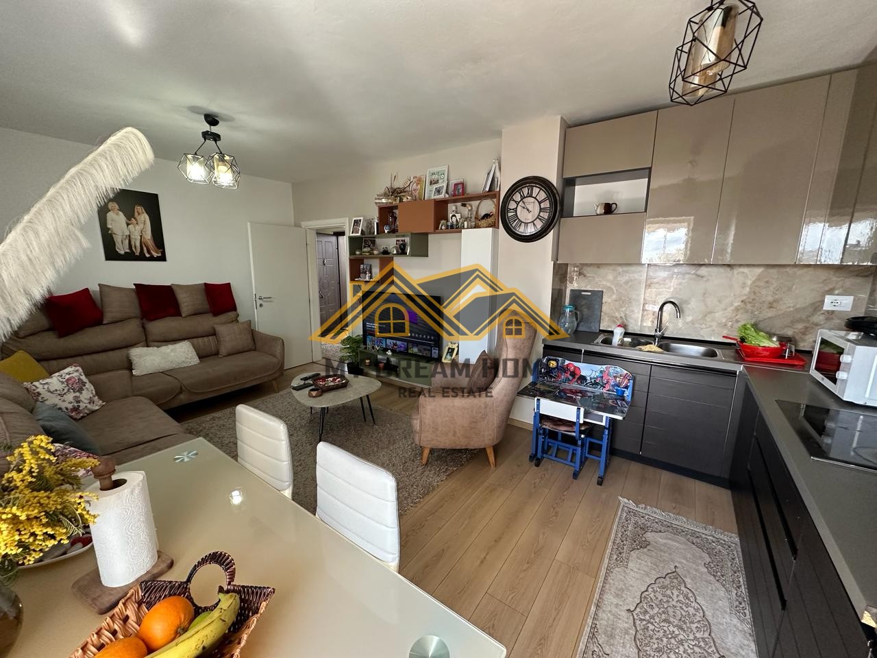 Apartament 1+1 prane shkollës eftali koci Durrës, për shitje! | my dream home real estate - shqipëri