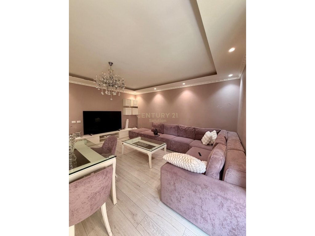 Apartament 3+1 per shitje tek rezidenca "White Tower", Komuna e Parisit!