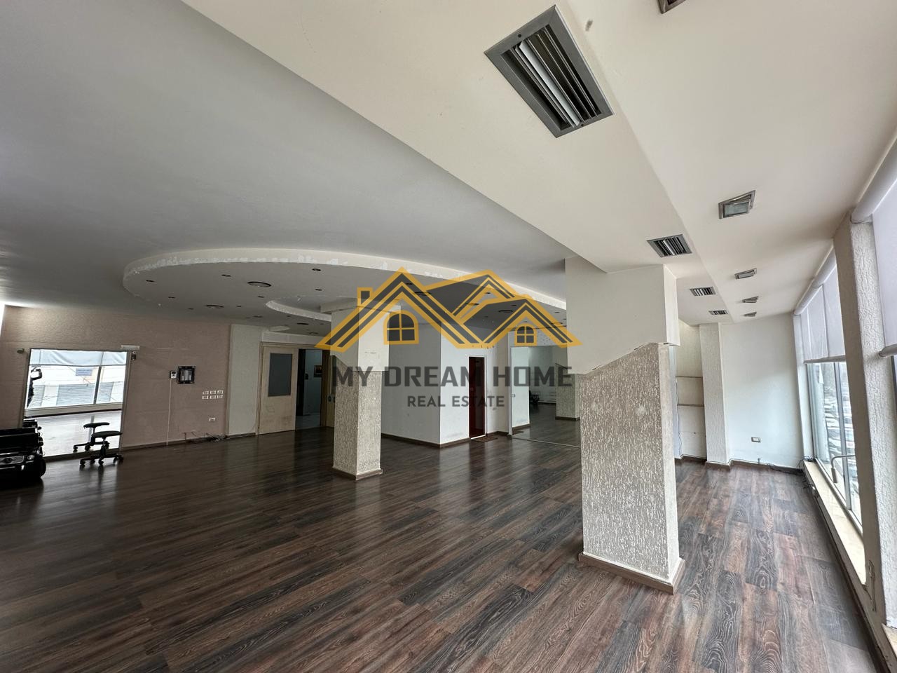 Jepet me qira ambient biznesi tek drejtoria e policis durresit | my dream home real estate - albania