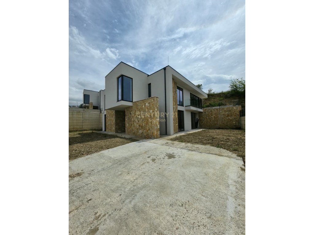 Elitare villen in farkë