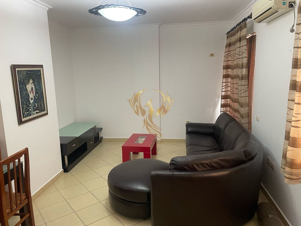 Duplex-studio zur miete in der nähe von qsut