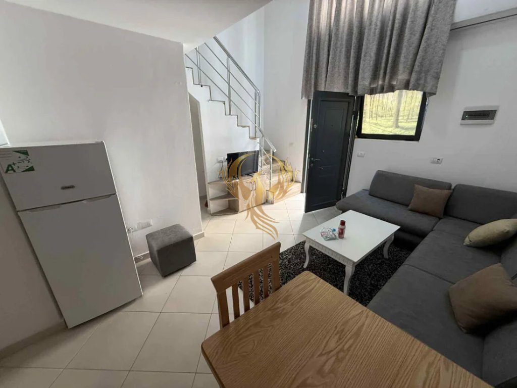 Duplex-studio zur miete in der nähe von qsut