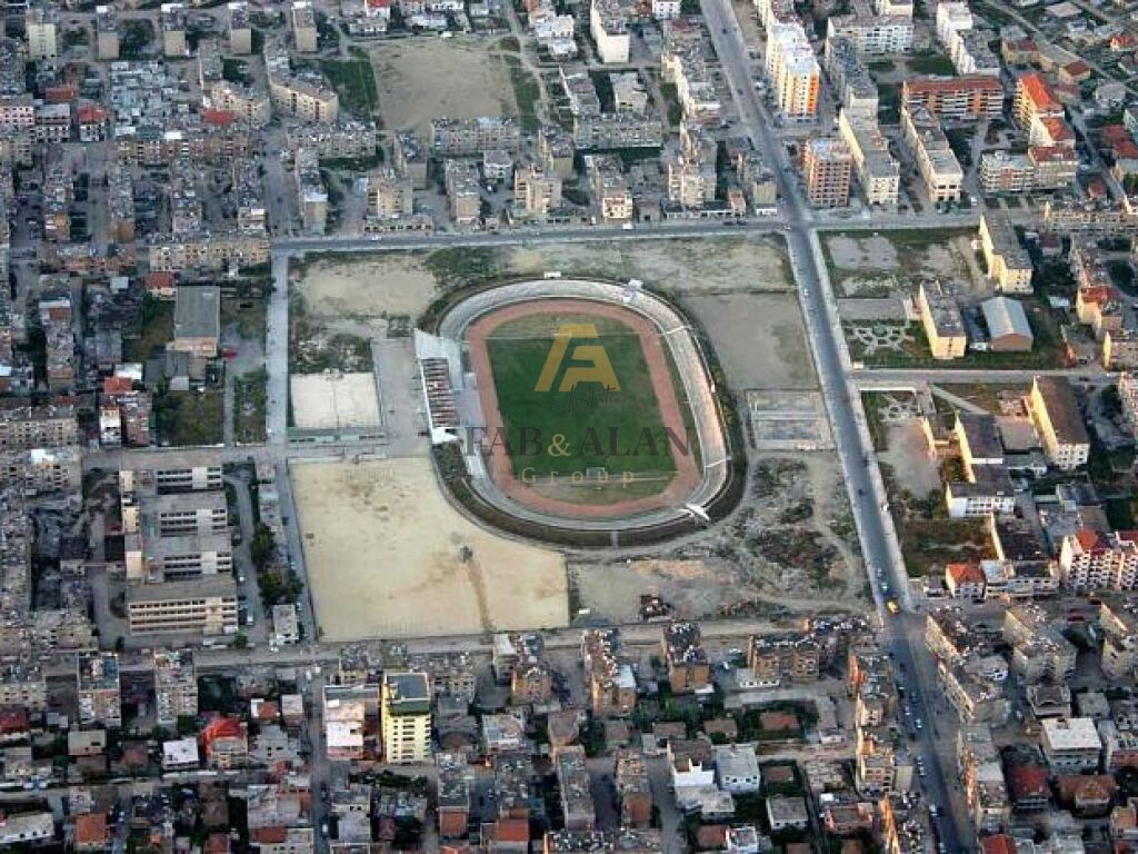Terra em venda próxima ao estádio em durres!