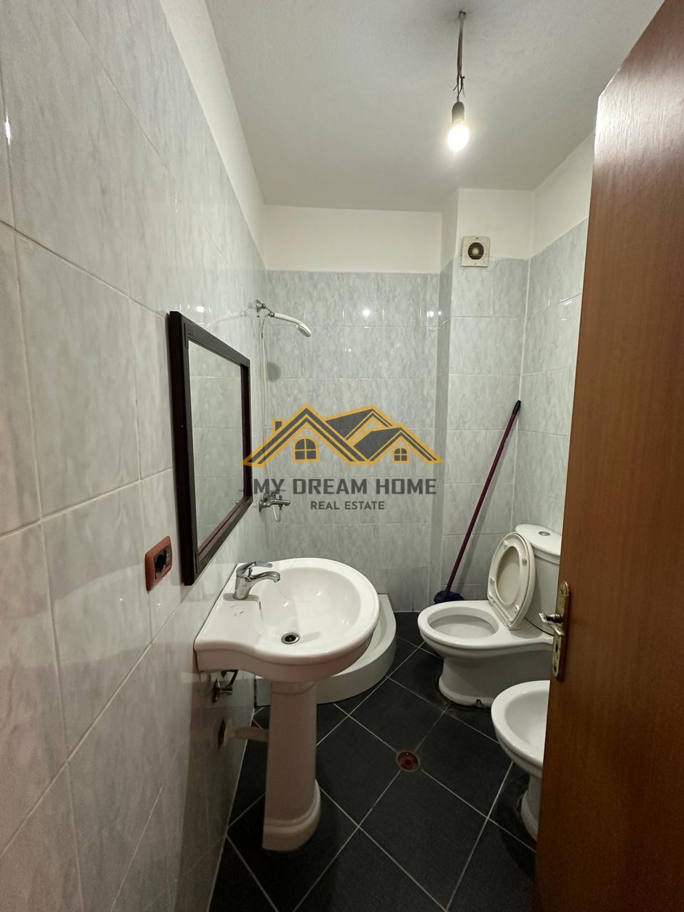 Jepet me qira ditore apartament 1+1 tek rrota e kuqe plazh! | my dream home real estate - shqipëri