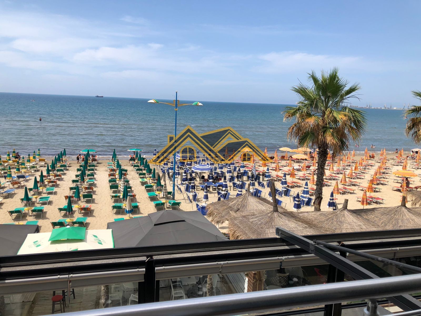 Habitación en alquiler en la playa primera línea con vista al mar | my dream home real estate - albania