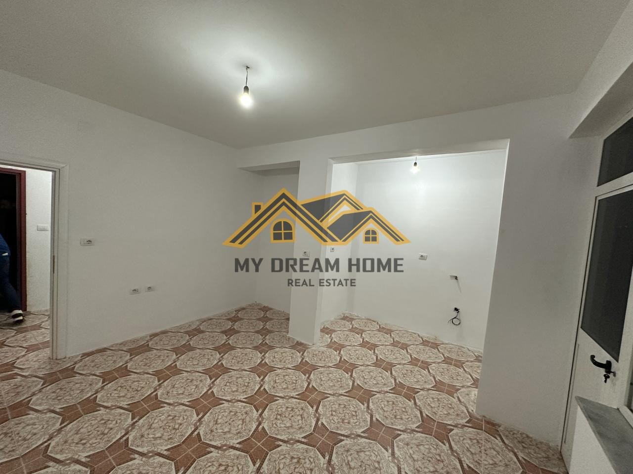 Appartamento in vendita 1+1 vicino alla direzione di polizia | my dream home real estate - albania