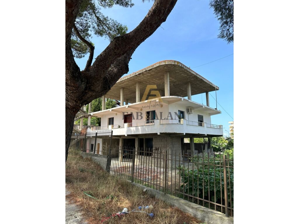 ¡villa en durres en venta!