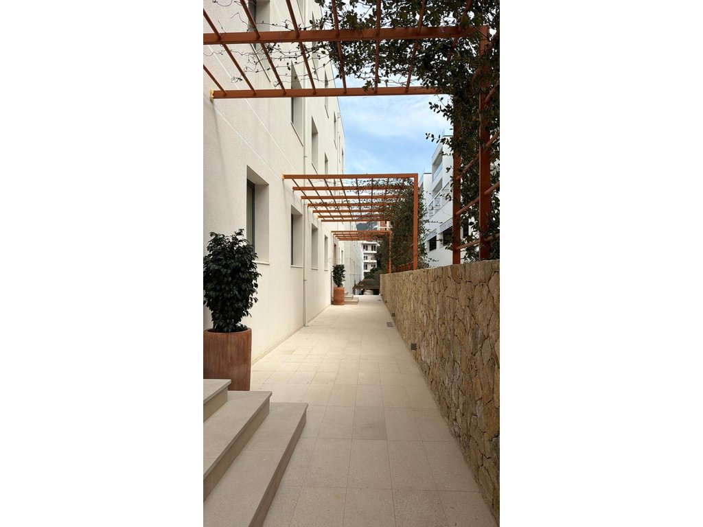 Shesim penthouse me pamje panoramike nga deti ne vlore!!!