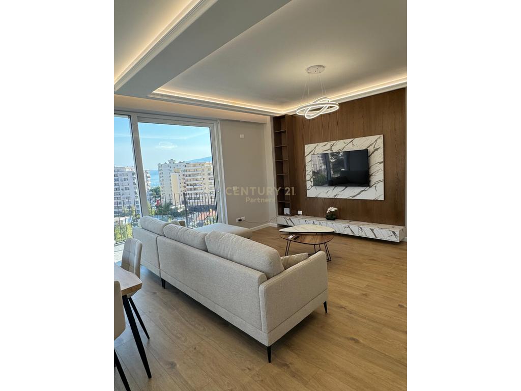 Shesim apartament 2+1+2+post parkimi ne vlore !