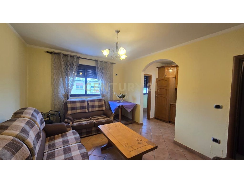 Shesim apartament 2+1+2+post parkimi ne vlore !
