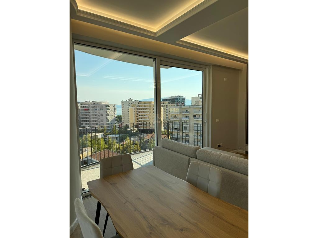 Shesim apartament 2+1+2+post parkimi ne vlore !