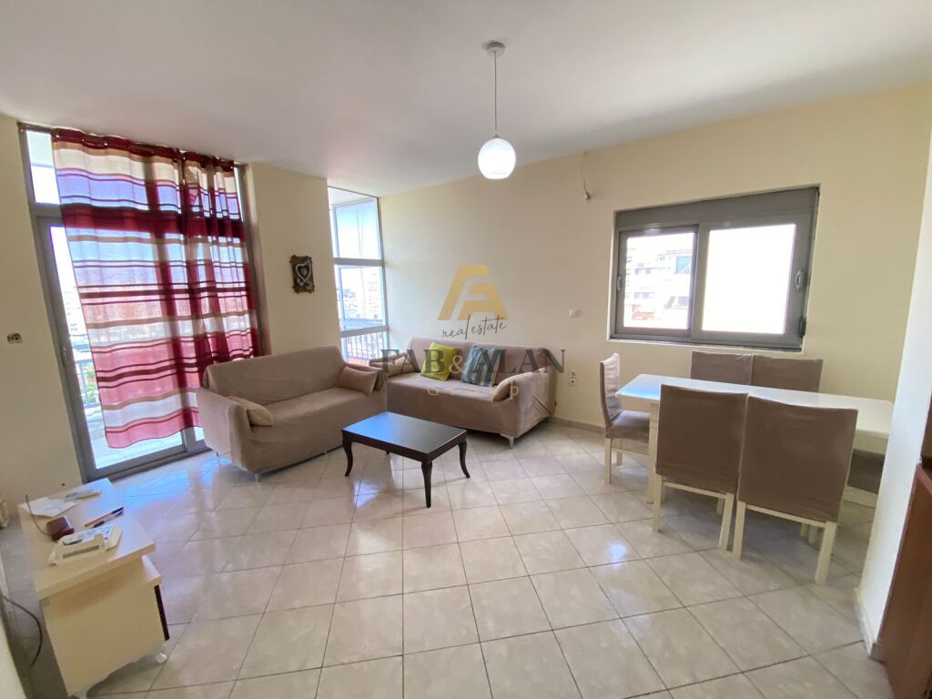 À vendre : Appartement 2+1 près de vila l !