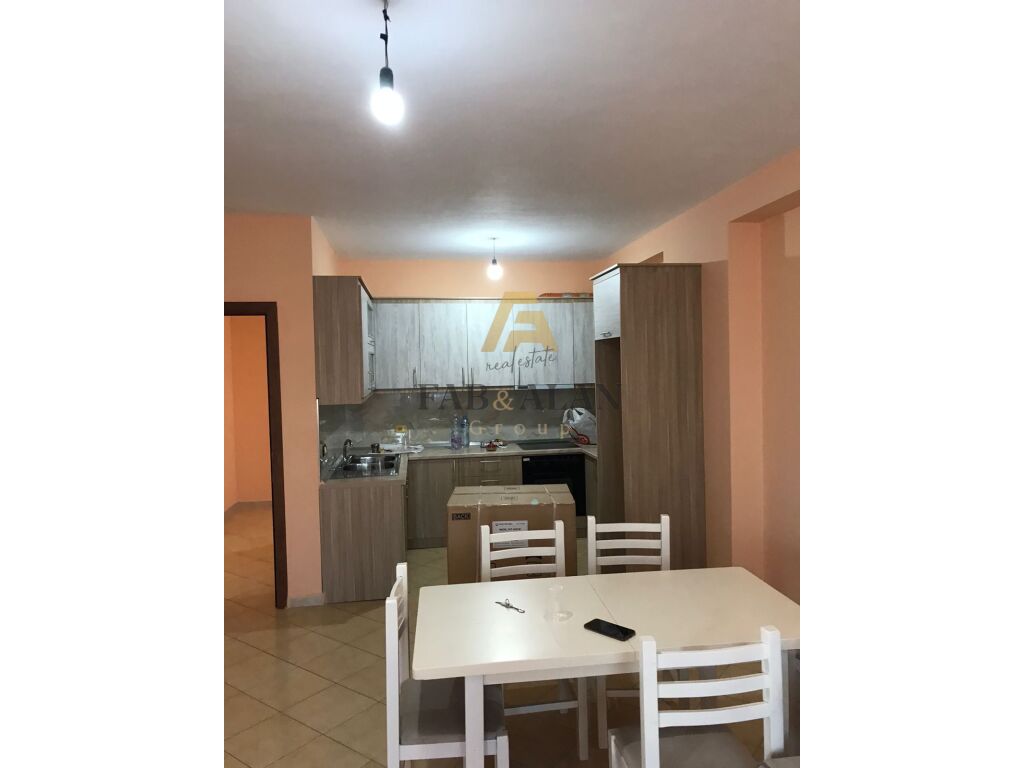 Apartamento 2+1 en venta en Durrës cerca del hospital!