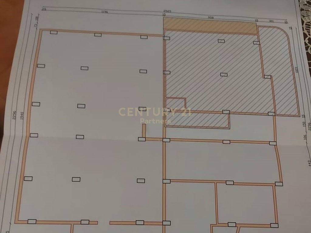 Espacio comercial en venta en laprake!