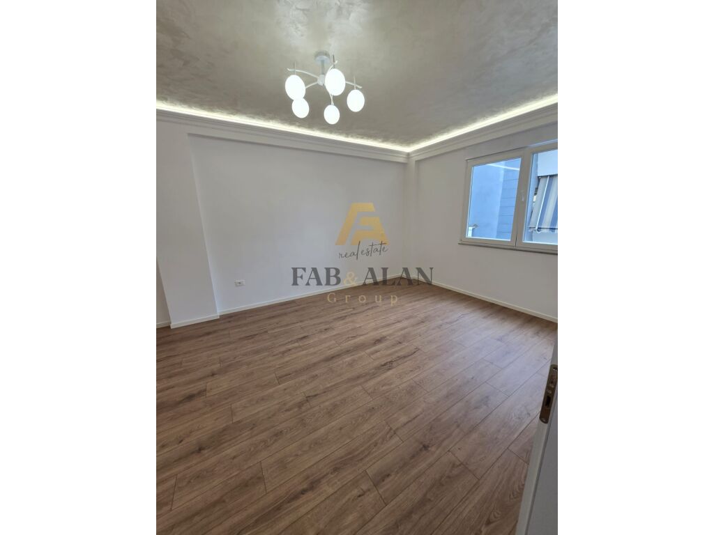 Seulement rue kavajes appartement 2+1+2 à vendre!