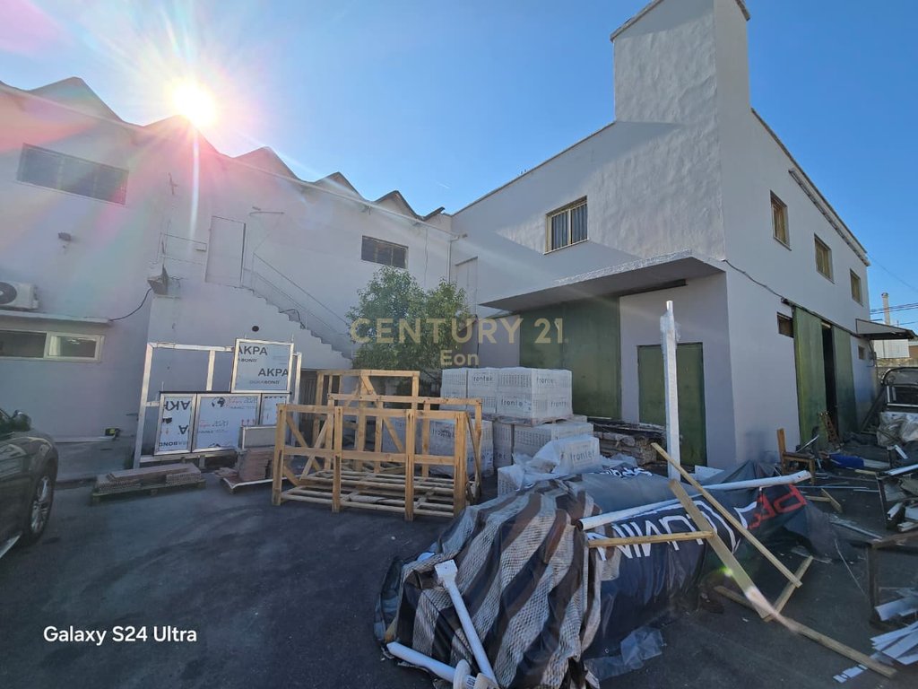 Negozio in vendita a shkozet, 1332 m²!