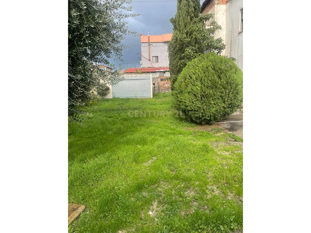Negozio in vendita a shkozet, 1332 m²!