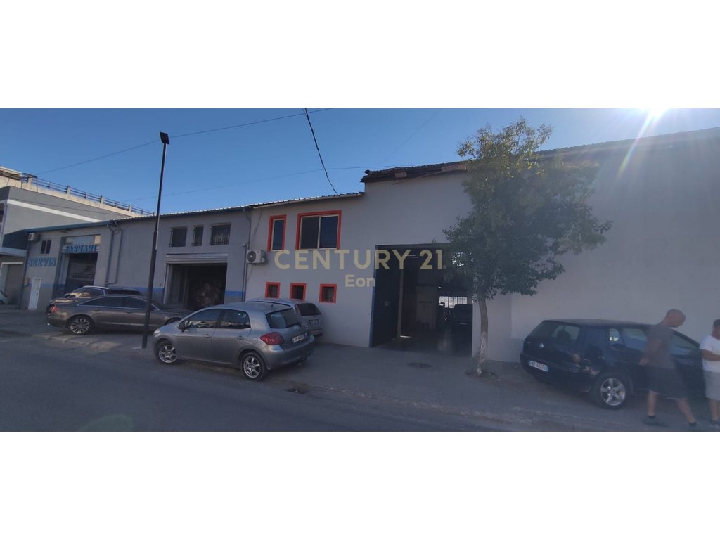 Negozio in vendita a shkozet, 1332 m²!