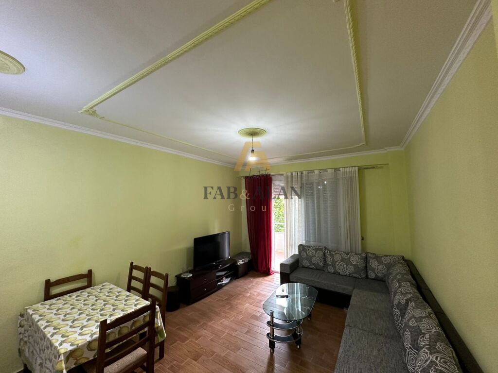 Appartamento 2+1 in vendita sul lungomare di Vlora!