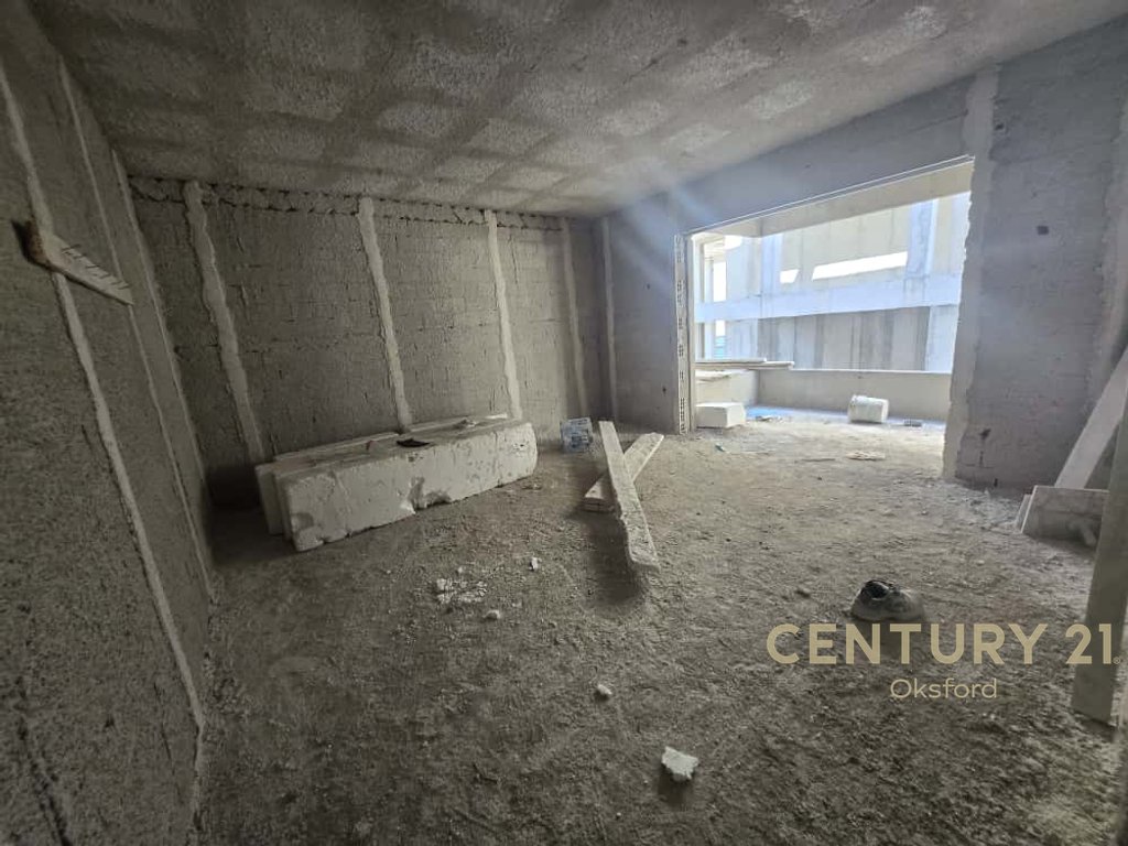 Apartment 1+1 for sale in Sarandë