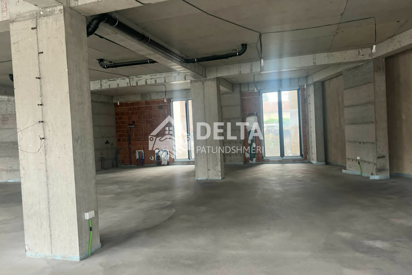 Espacio comercial en alquiler en Tophane