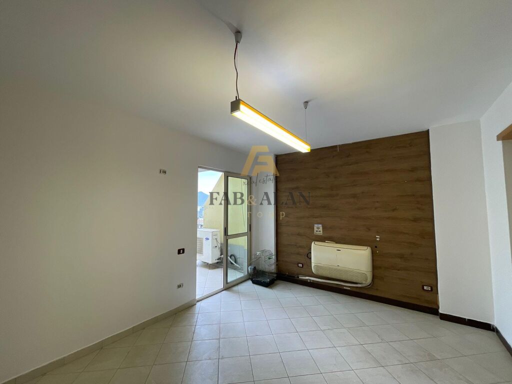Appartamento 2+1 in vendita vicino al vecchio parco!