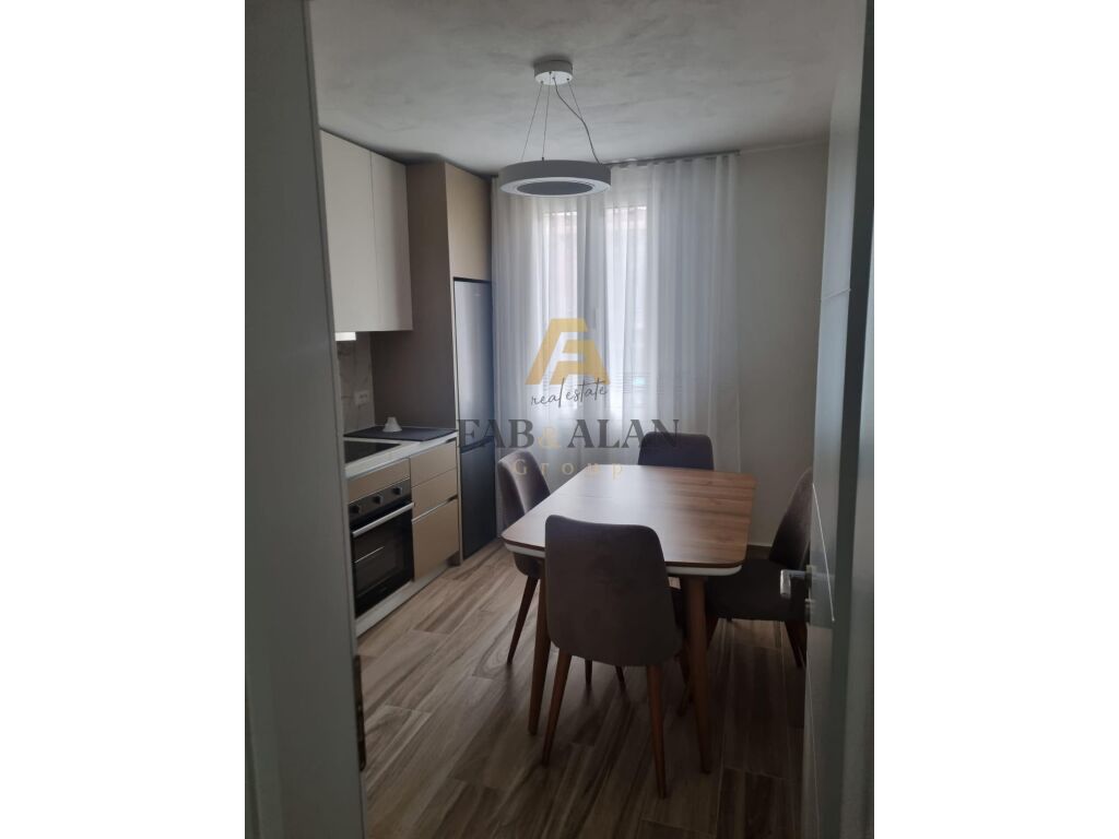 Apartamento en alquiler en la calle kavaja.