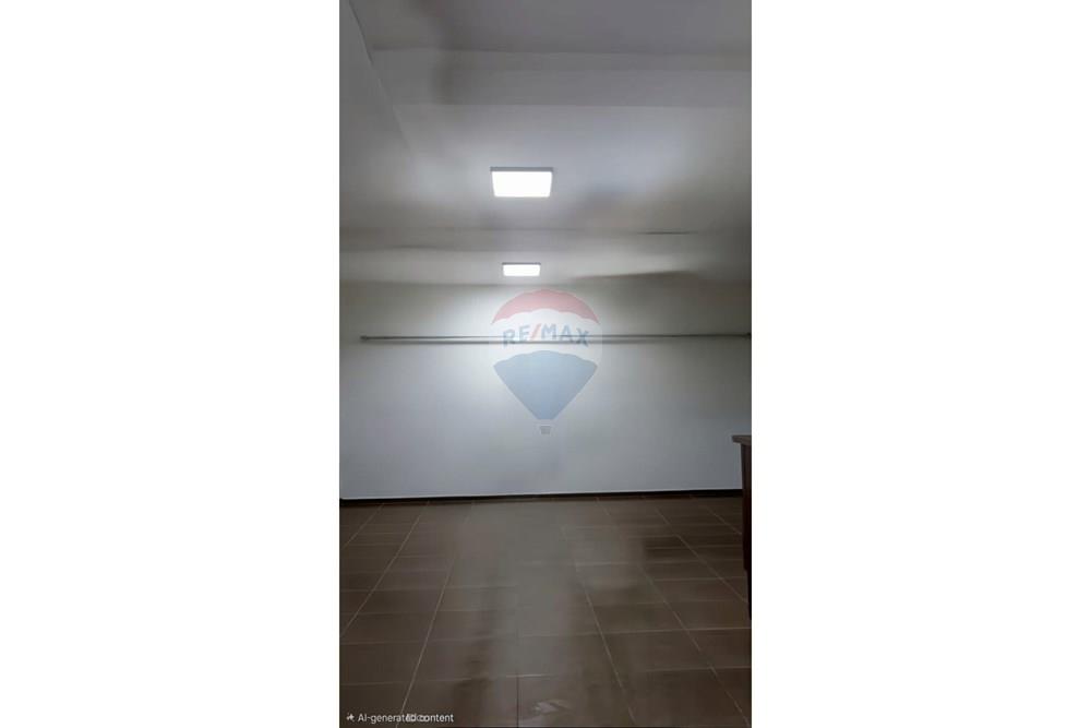 Unidad comercial en venta en la calle muhamet deliu (a 100 m después del restaurante fresku)!