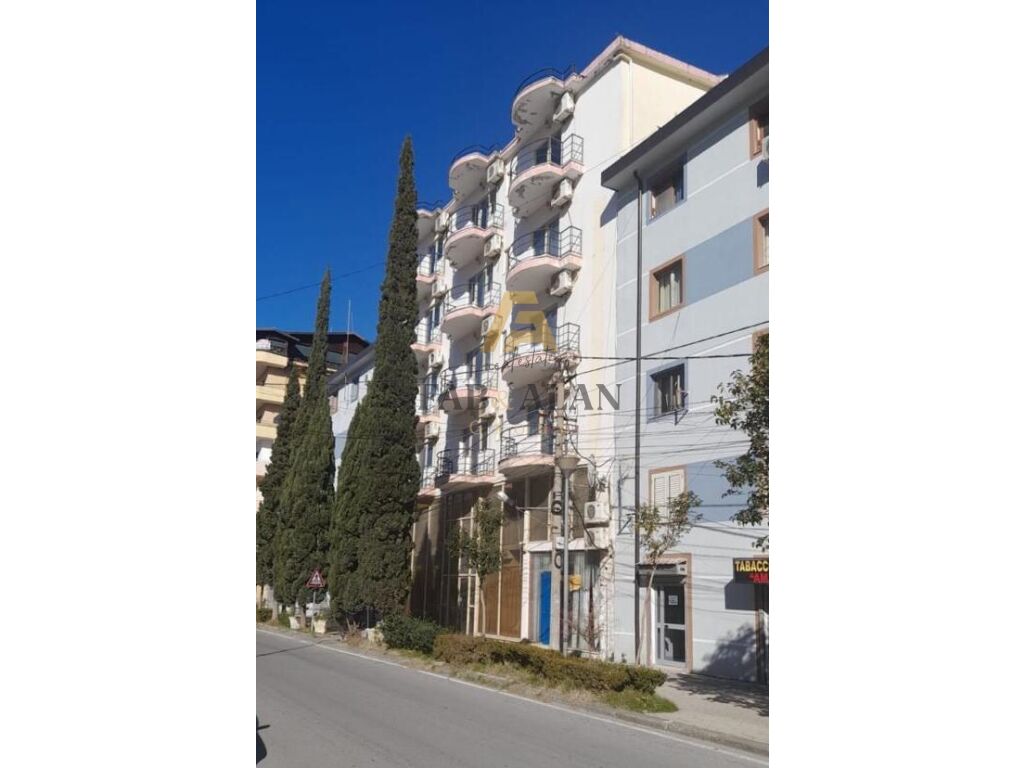 Ofrojme super hotel per shitje ne shengjin!