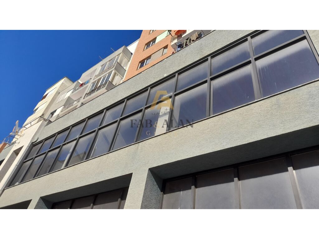 Espacio empresarial en venta en ulliri en kamez!