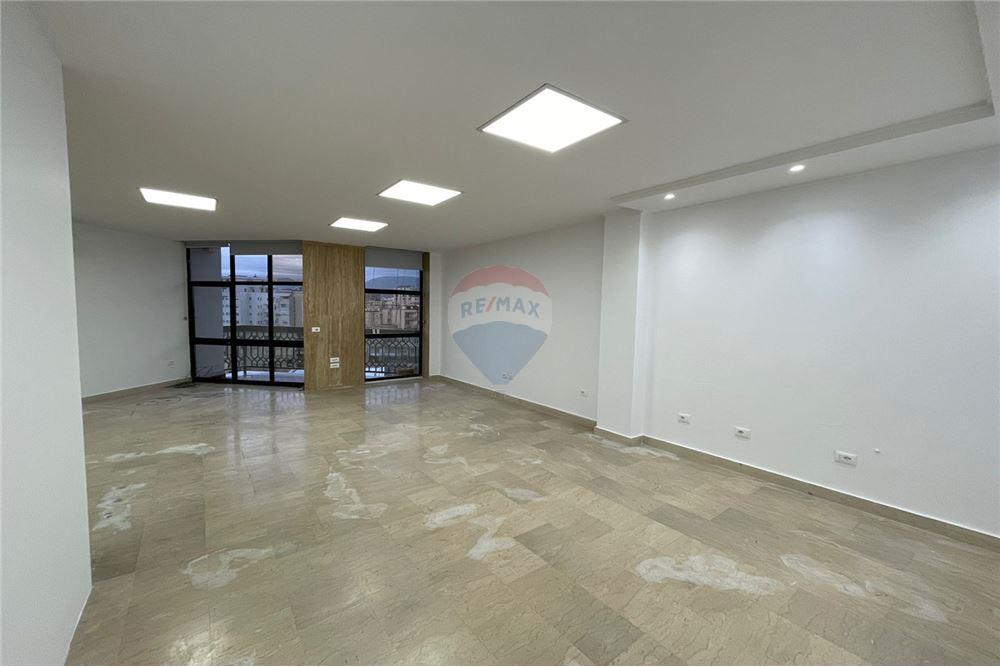 Duplex per shitje ne fillim te rruga e kavajes. (2)
