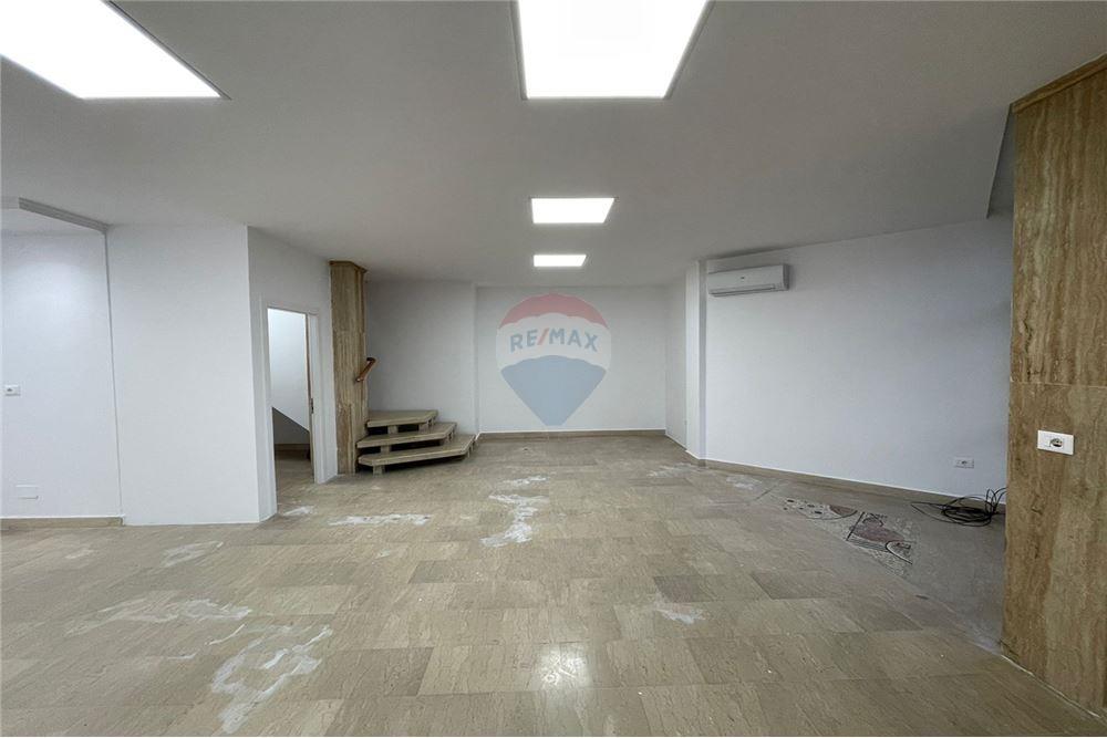 Duplex per shitje ne fillim te rruga e kavajes. (3)