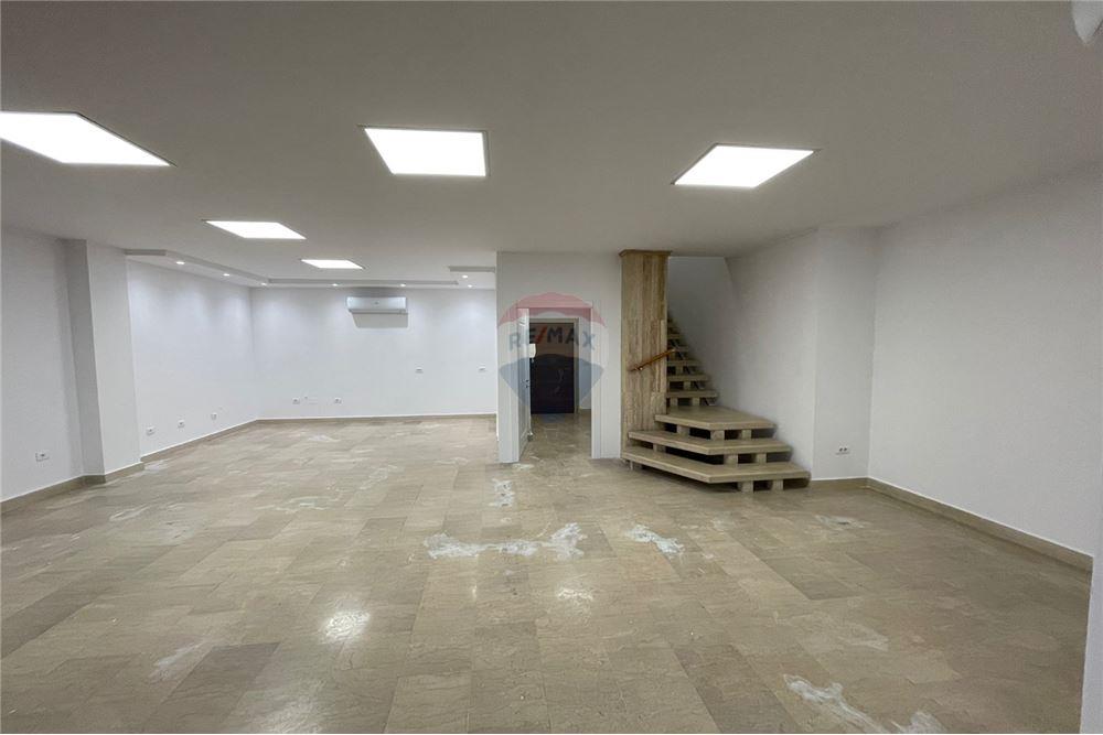 Duplex per shitje ne fillim te rruga e kavajes. (4)