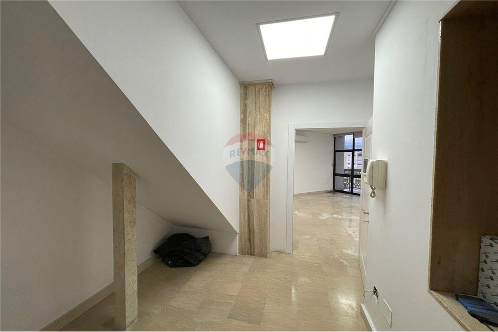 Duplex per shitje ne fillim te rruga e kavajes. (5)