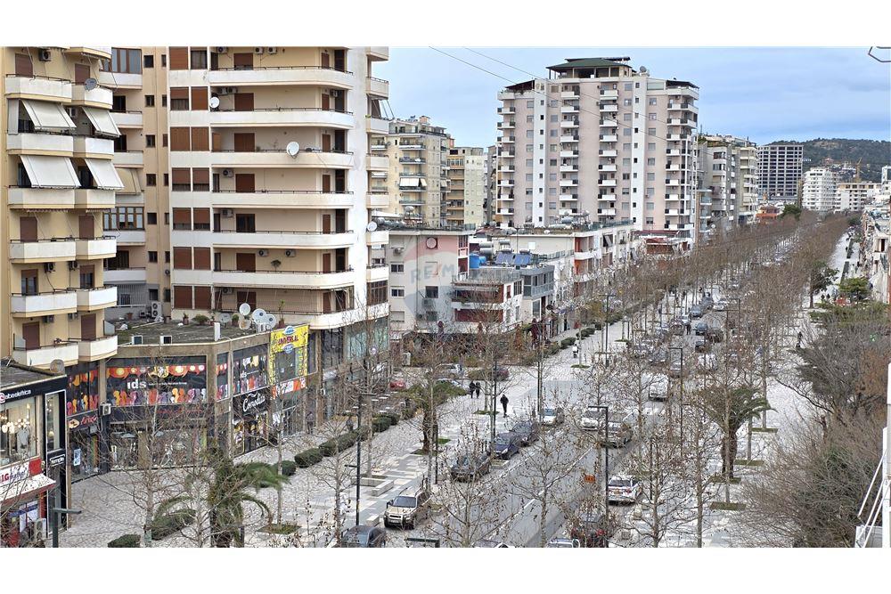 Apartament premium në bulevard 138 m² | pamje & komoditet maksimal