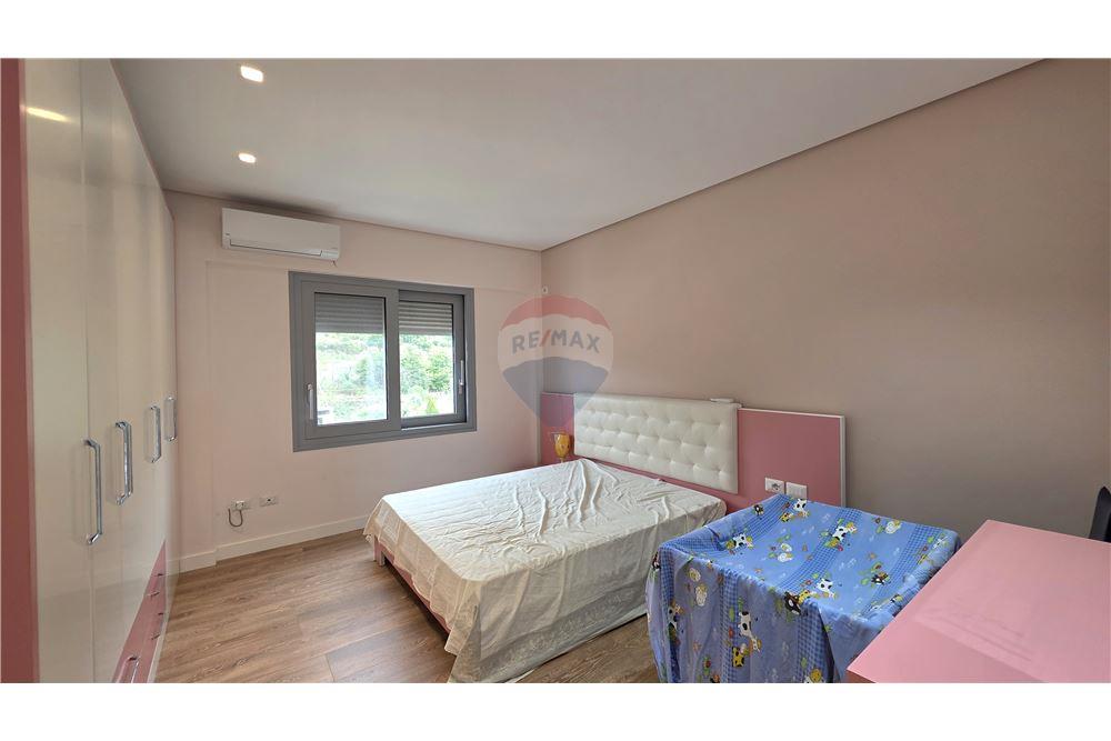 Appartamento fantastico in vendita a radhimë, vlore