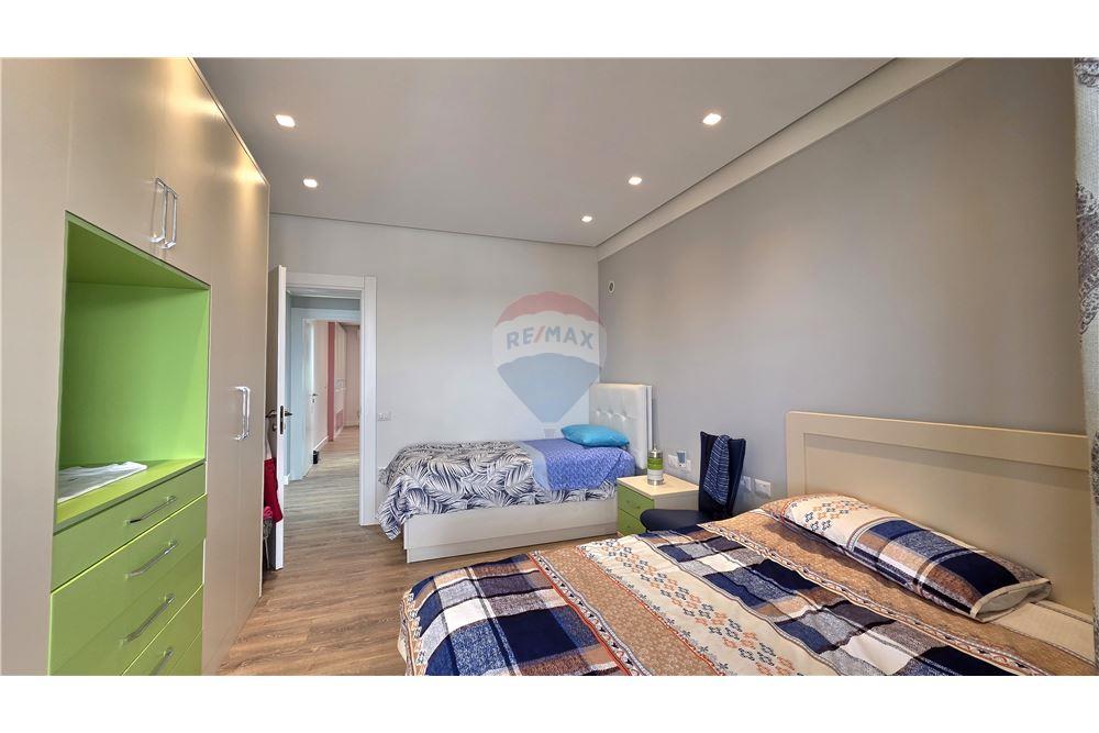 Appartamento fantastico in vendita a radhimë, vlore