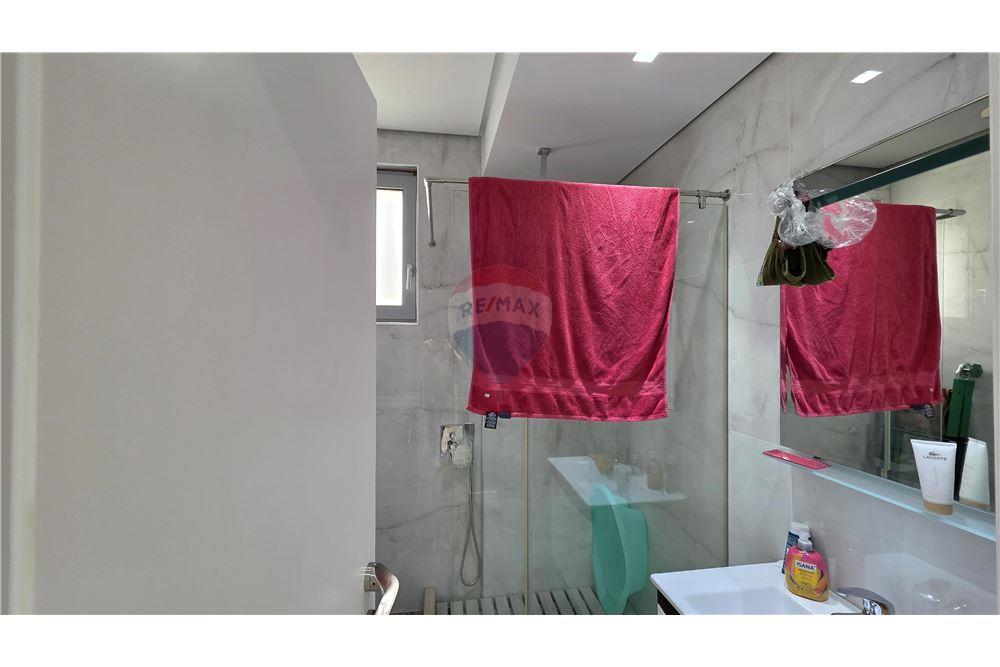 Appartamento fantastico in vendita a radhimë, vlore