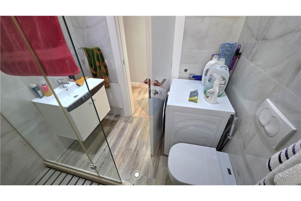 Appartamento fantastico in vendita a radhimë, vlore