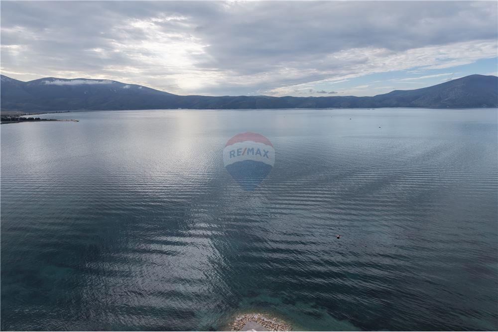 Appartamento fantastico in vendita a radhimë, vlore